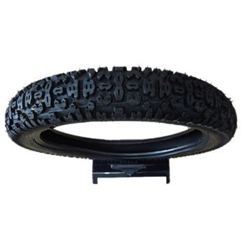 Motorcycle tyre, made of natural rubber