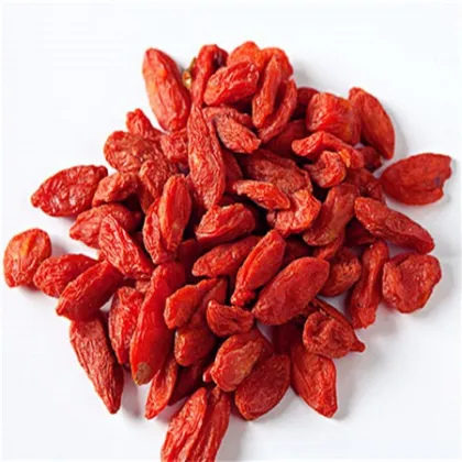 Low calorie food organic dried goji berries