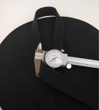 Popular plain pattern black 900D solid black polypropylene webbing