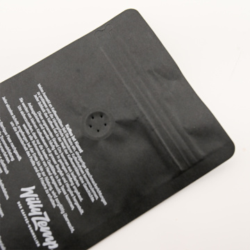 Bolsa de café preta Quad Seal com válvula de desgaseificação