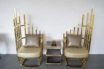 LC21 High Back Royal King Chair with Gold Steel