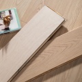 Plancher en bois d'ingénierie durable à plusieurs couches