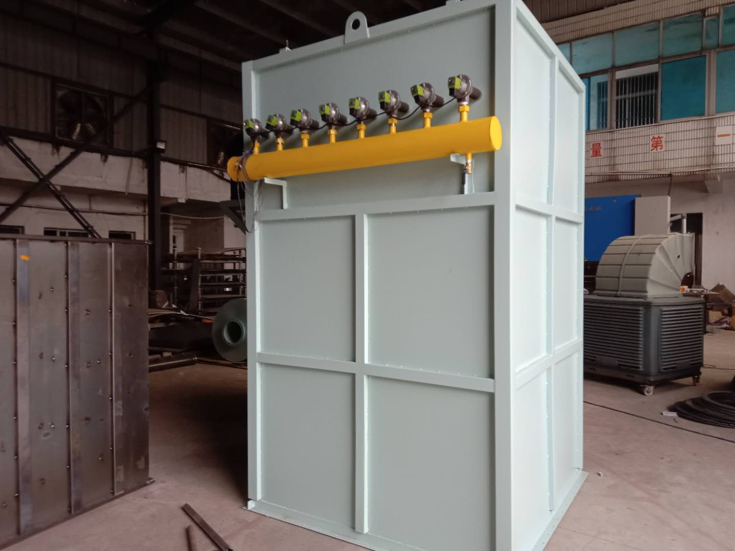 Dust collector equipment for the new energy industry
