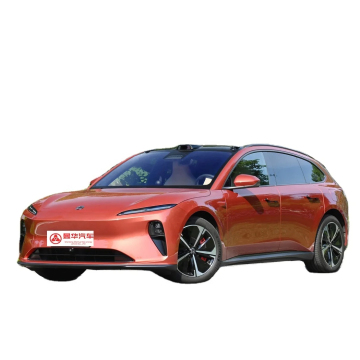 Nouveaux véhicules électriques d'énergie: Découvrez le NIO ET5T - Une voiture de tournée à longue portée parfaite pour les adultes