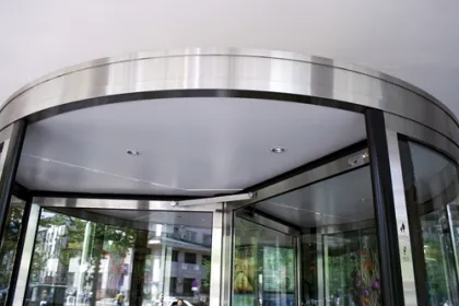 Three-wing Revolving Doors with Laminated Door Wings