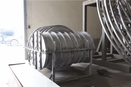 Benfan Shuttle Rotational Molding Machine: Industrial Rotomolding Equipment