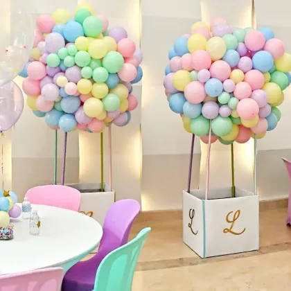 Shallow macaron yellow latex balloons