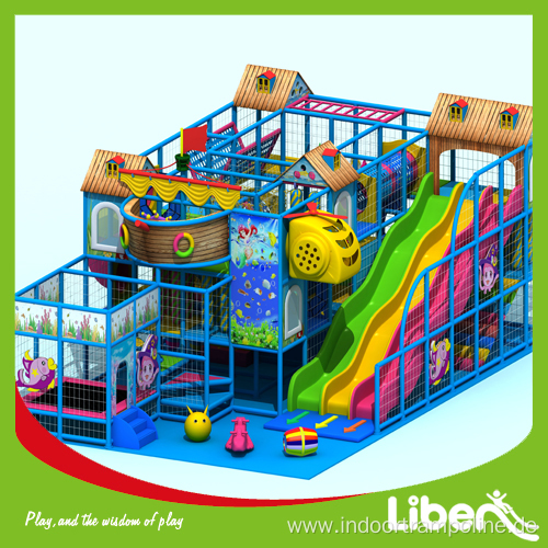 Indoor soft play equipment