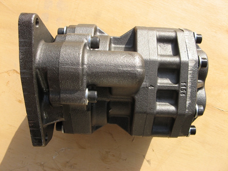 Bulldozer D275A-2 Hydraulikpumpe 704-71-44030