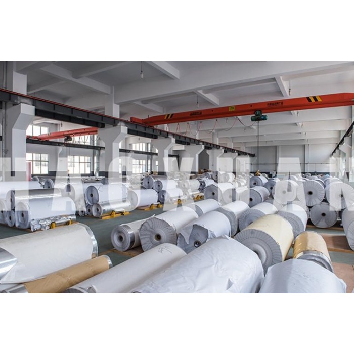 Matériaux de construction à isolation thermique