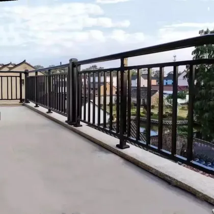 Modern Aluminum Balcony Guardrail with Graphic Design Fence