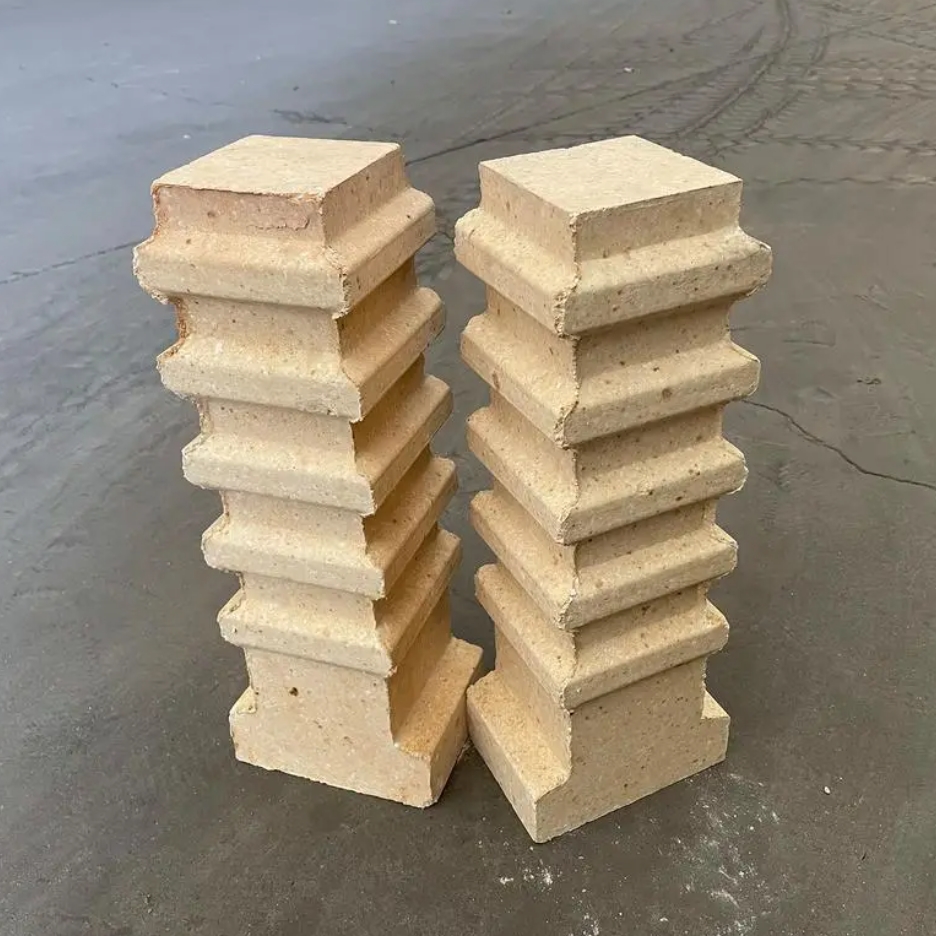 High-alumina anchoring bricks