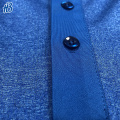 Blaues Spleißen mit kurzärärmischen Poloshirts von Männern