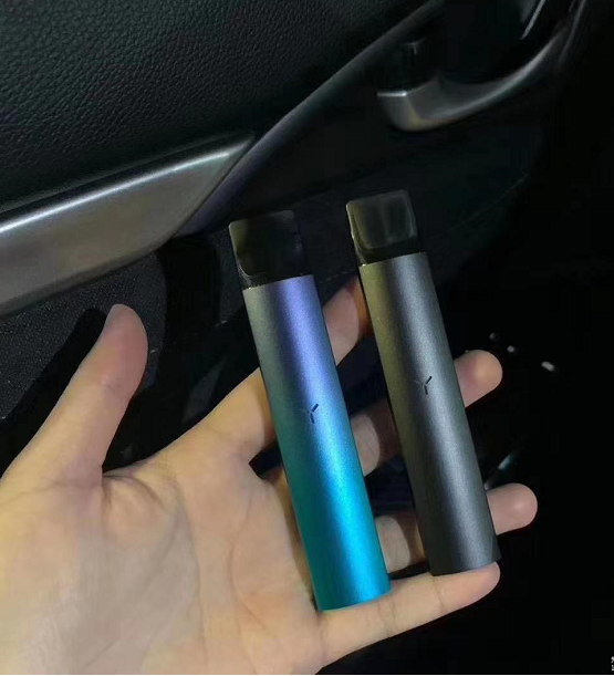 Yooz device with replaceable pod vape