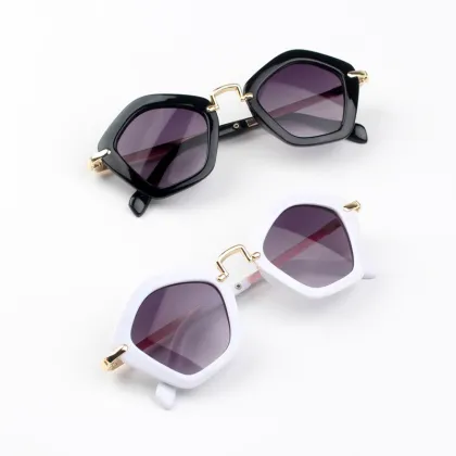 2024 Wholesaler Pentagon Safety Glasses for Boys and Girls - Diamond Baby Kids Children Sunglasses Vendor