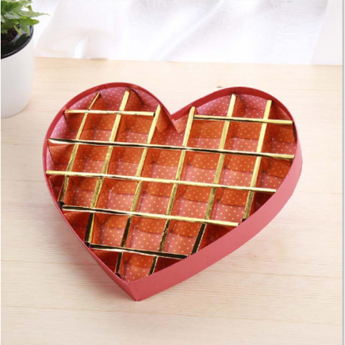 Caja de regalo de chocolate con forma de corazón rosa azul