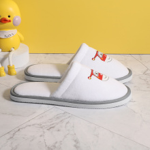 Zapatillas para niños con estampado de dibujos animados sin deslizamiento en espesas