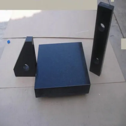 Chinese Custom Precision Granite Platform Triangular Ruler and Flat Ruler