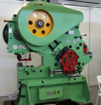 QA34-25Mechanical Ironworker