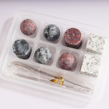 Whiskey Ice, Stone Reusable Natural Marble Ice Cubes, Cooler Wine Stone Set: Premium Beverage Chiller for Enhanced Drinking Experience
