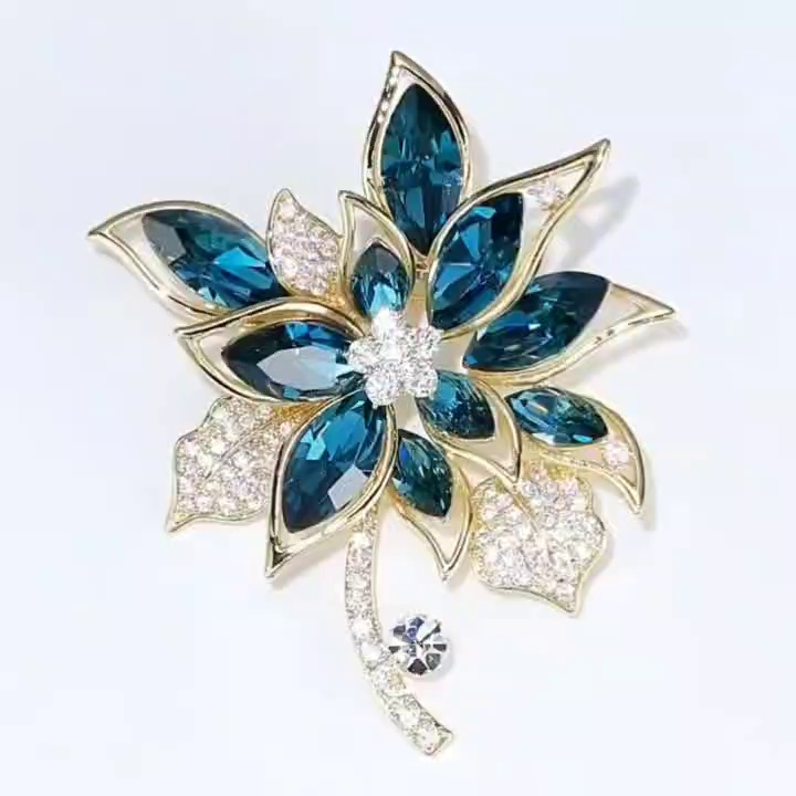 High-end ladies brooch