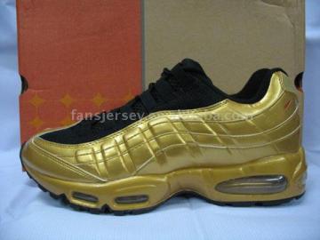 SPORTS TRAINERS--AIR MAX95