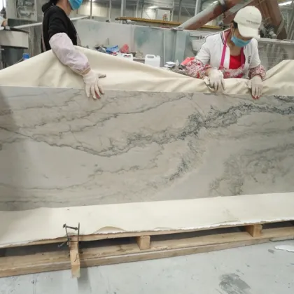 Natural White Macaubas Calacatta Giotto Quartzite Kitchen Countertops