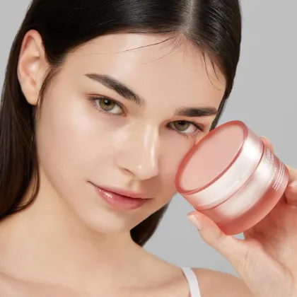 Korean Skincare: Whitening, Moisturizing Serum and Anti-Wrinkle Masks