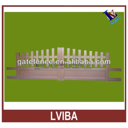 Wood-looking no rust aluminium omniseal driveway main gates