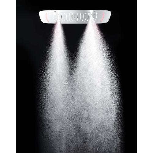 Pomme de douche à LED de la salle de bain en haut de la salle de bain