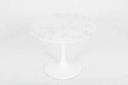 Eero saarinen tulip dining table