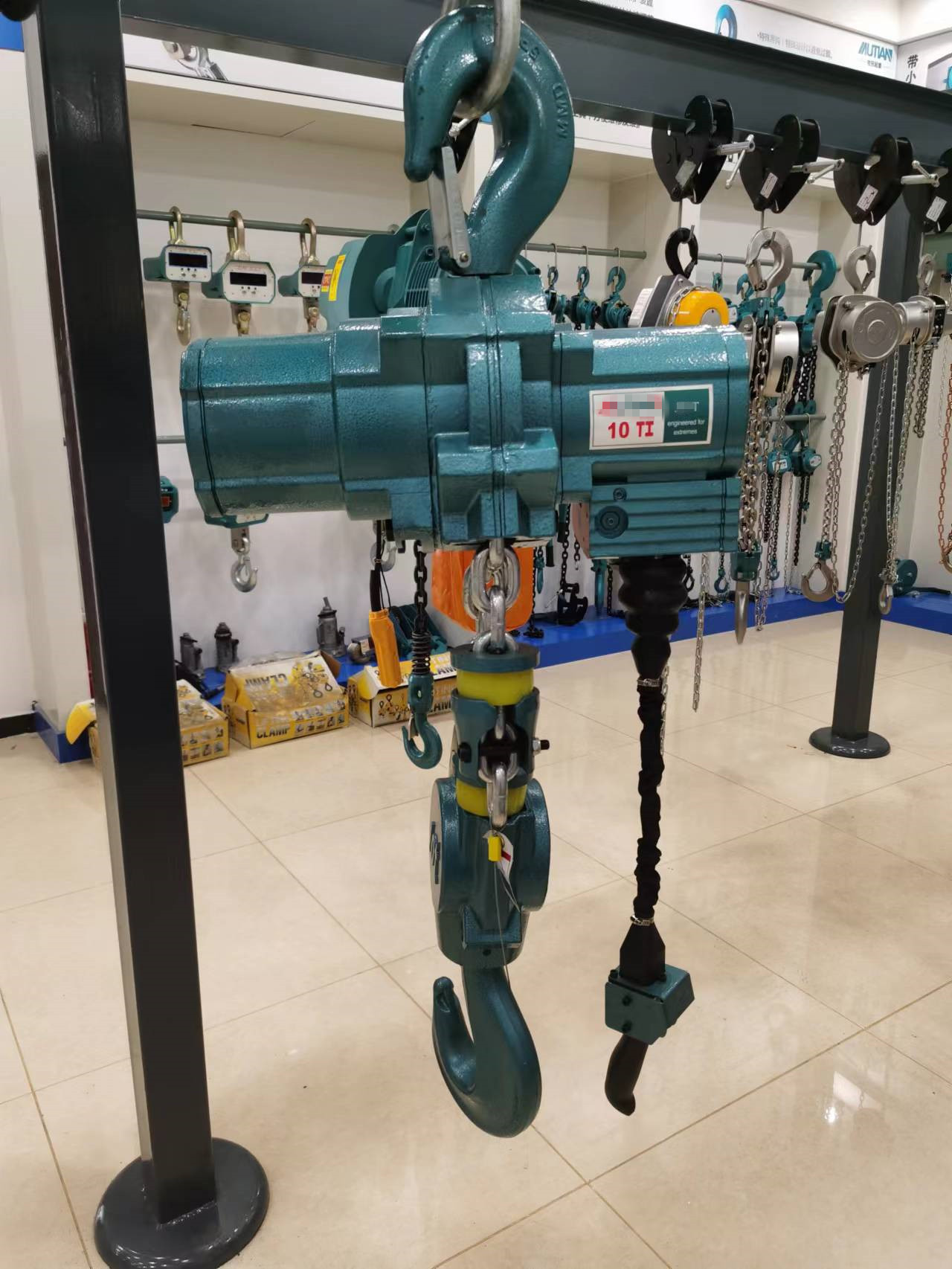 China Pneumatic Air Chain Hoist,Durable Pneumatic Hoist Air Chain Hoist