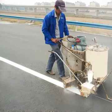 Hot melt self-propelled marking machine