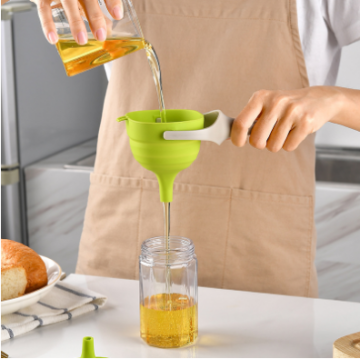 Telescopic Silicone Foldable Funnels - Kitchen Gadgets for Liquid Dispensing