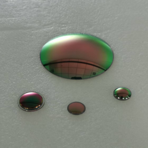 एंटी-रिफ्लेक्टिव लेपित ऑप्टिकल लेंस