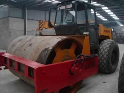 used dynapac road roller CA250