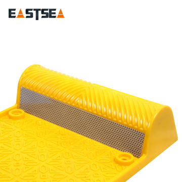 Plastic Wheel Stopper for Traffic Safety Products