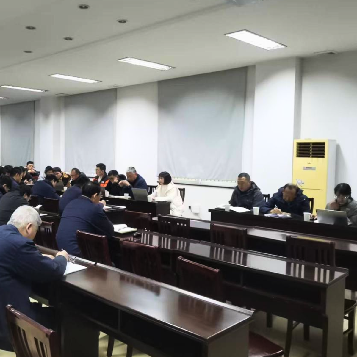 Liaoyuan New Energy annual management review meeting