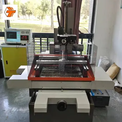 DK 7725 Fast-Moving EDM Wire Cutting Machine