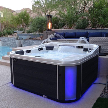 High Quality 6 Person Wooden Hot Tub with Steps