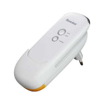 Wireless Socket Charging LED Light, Five High-illumination LEDs and Auto-sensing Night Light