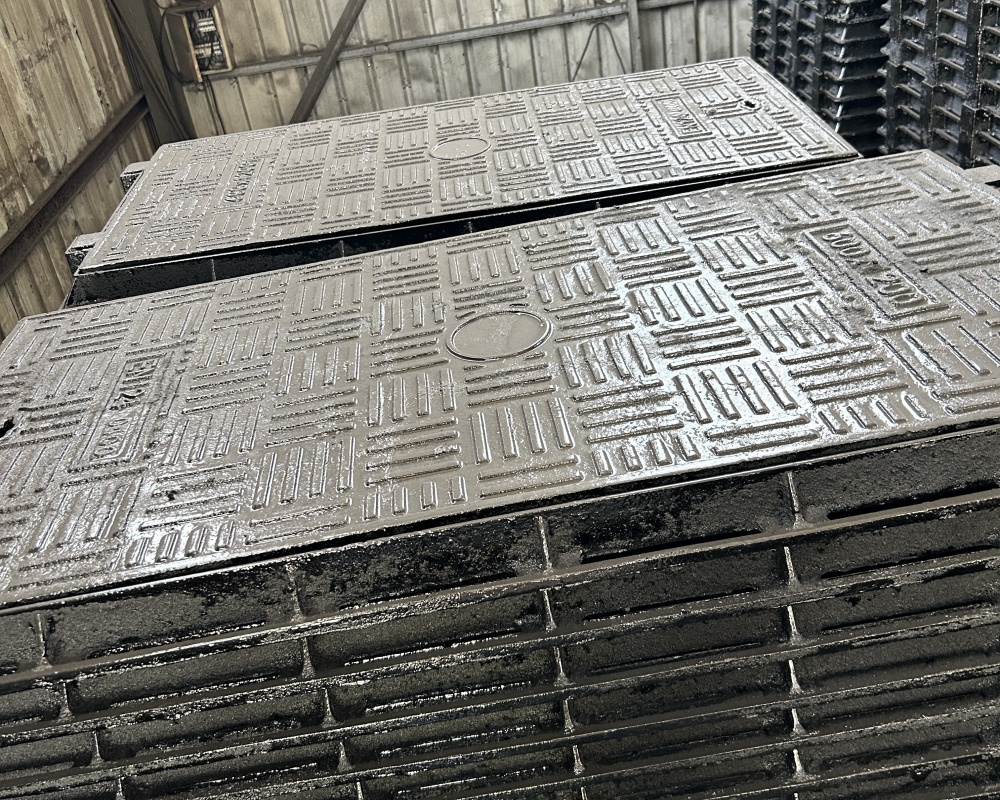manhole cover19