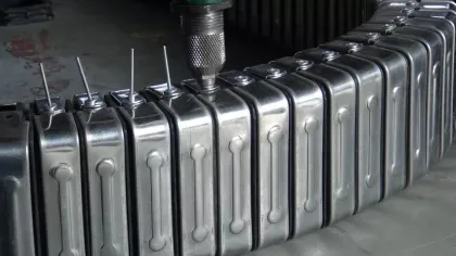 Hengtian DGT Enclosed Steel Cable Drag Chain