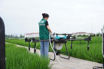 40L UAV Drone Crop Sprayer 6-Axis Agriculture Drones