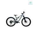 Bicicleta de montaña con suspensión total asistida eléctricamente E001