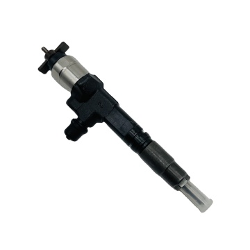 Kubota V3800/V3800Tエンジン用のDensoディーゼル燃料インジェクター4パック（095000-9690、1J500-53051）