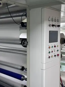 protective film cling the window of the car