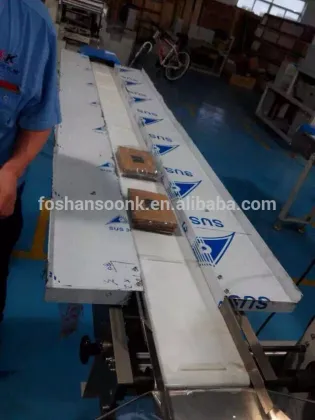 Automatic pillow packing machinery