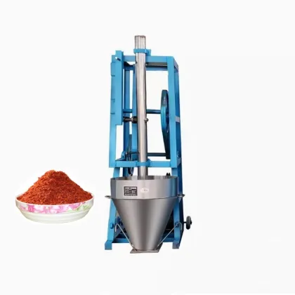 Pounding Chili Noodles and Hammer Crushing Dry Chili Peppers Machine