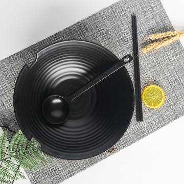 2020 hot selling melamine black  ramen noodle bowl spoon chockstick melamine tableware